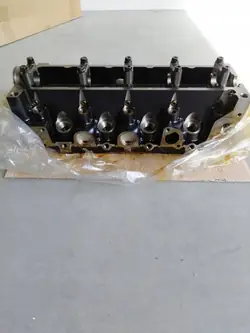 Ford Sylinterikansi OEM 6534655 - Käytetty