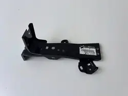 Mazda OE GHP952240D skärm fäste