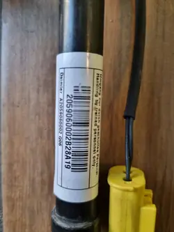 Chargeur Pyrotechnique Capot Mercedes W205 OEM A2059060002