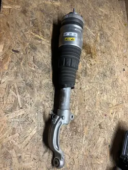 Amortisseur pneumatique avant OEM 06701007160 Maserati