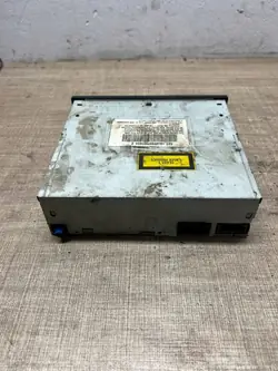 Käytetty Mercedes-Benz CD/DVD-vaihtaja OEM NIC13292