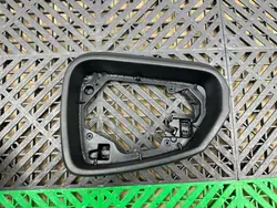Carcasa espejo BMW X1 U11 OEM 212837849 - Usado