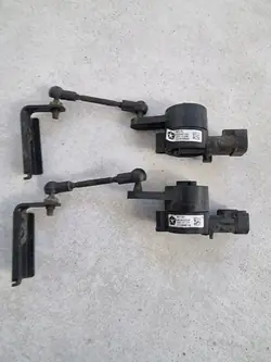 Capteur Suspension Pneumatique Arrière Jeep Grand Cherokee WK2 OEM 68264613AB