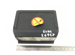 Boîte à fusibles Volvo OEM 23130039 - État utilisé