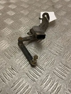 Sensor nível suspensão traseira OEM 6870200