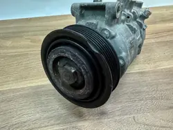 Compresseur de Climatisation Audi Q7 Q8 Q5 VW Touareg 4M0816803