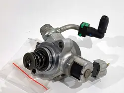 OEM PE19203F0 Korkeapainepumppu Mazda 3 BM 2.0