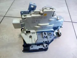 Vorderer Linker Türschloss 9 Pins VW Passat B6