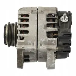 Mercedes W205 C63 Vaihtovirtageneraattori A0009061705