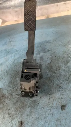 Gaspotentiometer Skoda Fabia Van 09R OEM 6Q1721503H