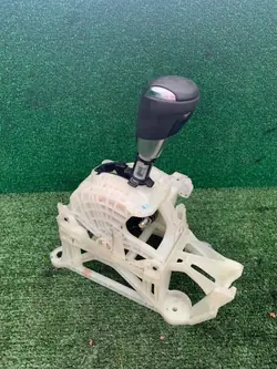 Mazda 3 III Växelspak OEM BJT146100 - Begagnad