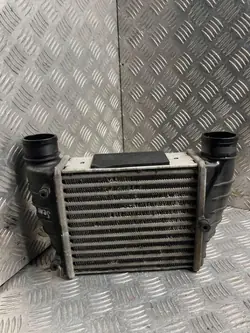 Intercooler OEM 8E0145806Q voor Seat Exeo 2.0 TDI