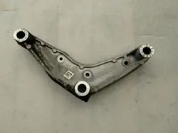 Öljypohjan kiinnike OEM A1770144200 Mercedes W205/W213