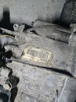 Manuaalivaihteisto 7701717852 Renault Grand Scenic II 1.9 DCI