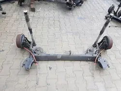 Poutre suspension arrière Dacia Duster I Lift 13-17 1.2 TCE OEM