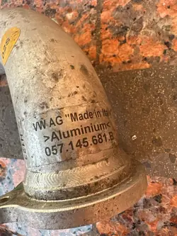 Turbolader-Ladeluftkühlerrohr OEM 057145681B für Audi SQ7/SQ8