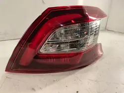 Peugeot 308 T9 HB Rechte Rückleuchte 9677817580 EU