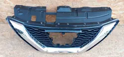 Nissan Qashqai II J11 Frontstoßstangen-Grill 62310HV00A
