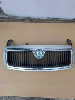 Skoda OE 6Y0853668 grille