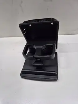 Kopphållare bak VW Golf V