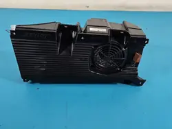 Subwoofer Alfa Romeo OEM 606833180 - Usado