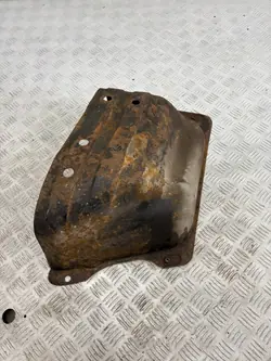 Protection de réservoir OEM OSŁONA BAKU ZBIORNIKA PALIWA SUZUKI JIMNY 98-