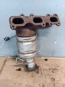 Käytetty katalysaattori OEM F2G3-5E259-BC Fordille