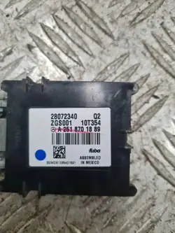 Antennenverstärker OEM 28072340 für Mercedes-Benz