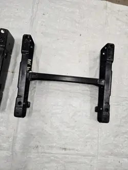 Base de siège VW Caddy 2K5 OEM 1T0881034C/1T0881033C