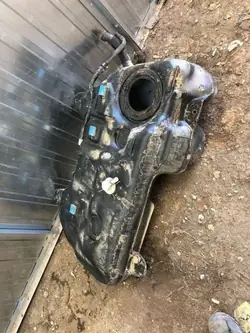 Réservoir carburant Hyundai Tucson OEM 31150N7000 - Occasion