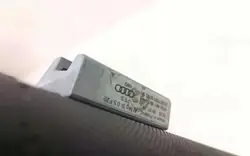 Grille de coffre Audi A6 S6 C7 4G Avant 15-18 OEM 4G986169194H