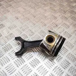 Kolv Mercedes-Benz E (W212) 2.1L 2010 A6510300020