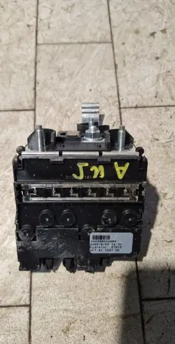 OEM 403888090R Stromverteiler Sicherung Renault Austral