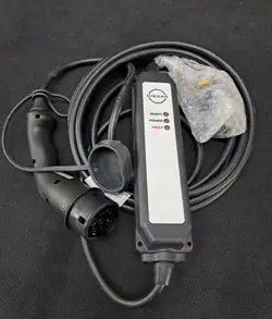 Nissan Leafin latauskaapeli OEM 29690 5SH0A Tyyppi 2