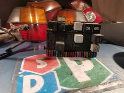 Caixa de fusíveis relé SEAT CORDOBA 1.8