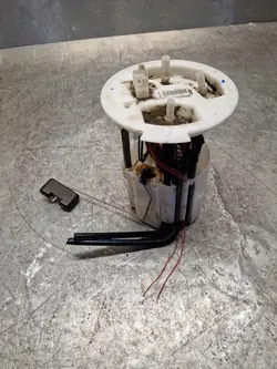 VOLVO S60 V60 V70 XC70 2.0 D Bomba de combustível 31372892