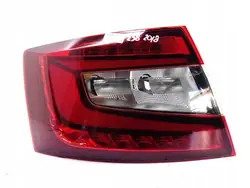 Luz trasera izquierda Skoda Octavia III Lift Sedan