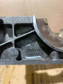 Demi-bloc de vilebrequin Volvo S80 OEM 1001754