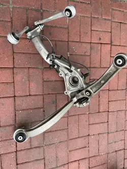 Pivot avant gauche Audi Q7 OEM 589+2+99+165
