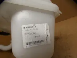 Spolarbehållare OEM 9809803680 med pump