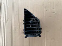 Grelha de admissão de ar direita OEM A4478300654 Mercedes Vito 447