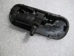 Vänster Spolarmunstycke OEM 8S0955987A - Begagnad