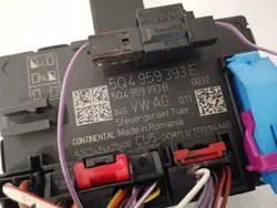 Módulo de control de puerta Seat Leon OEM 5q4959393e