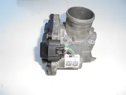 Kaasutin OEM 8200987453 Renault Laguna 3 2.0 DCI:lle