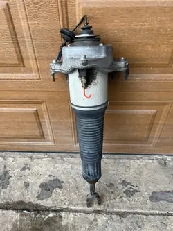 Ammortizzatore ad aria anteriore sinistro Audi A8 D3 4E0616039AG