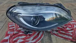 MERCEDES B W246 Rechter Voorlicht Bi-Xenon A2468207261