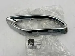 Marco Escape Mercedes OEM A2058852321 Derecho Cromo