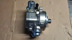 Pompe à carburant haute pression OEM 94811031571 Porsche Cayenne