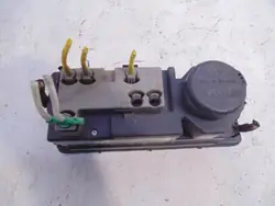 Keskitulppapumppu OEM 2108001048 Mercedes CLK W208:lle