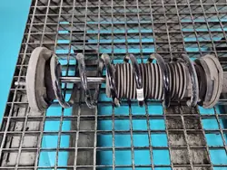 Taka-Oikea Jousitus OEM 14678612 BMW G30:lle